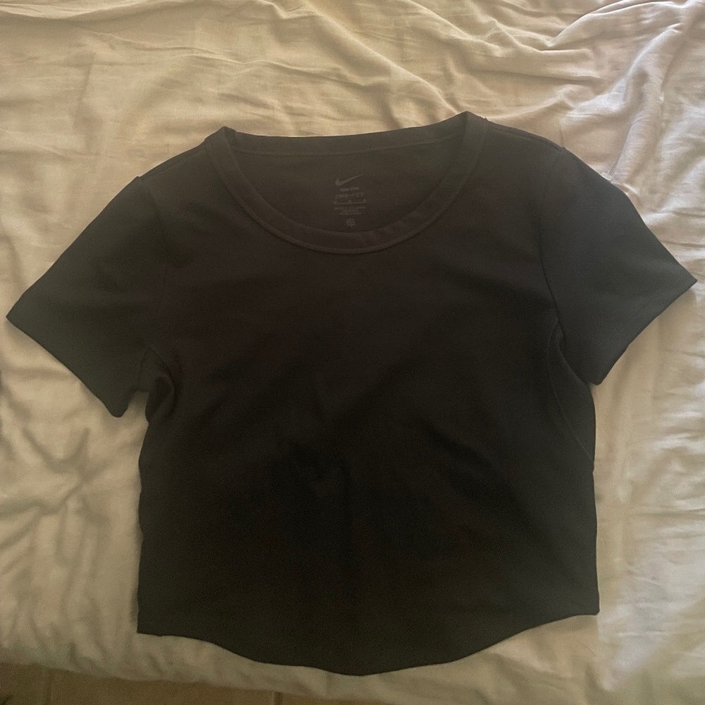 Nike black top